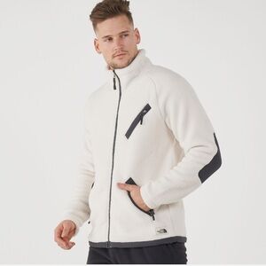 The North Face Men’s Sherpa Fleece Jacket – Size Large
